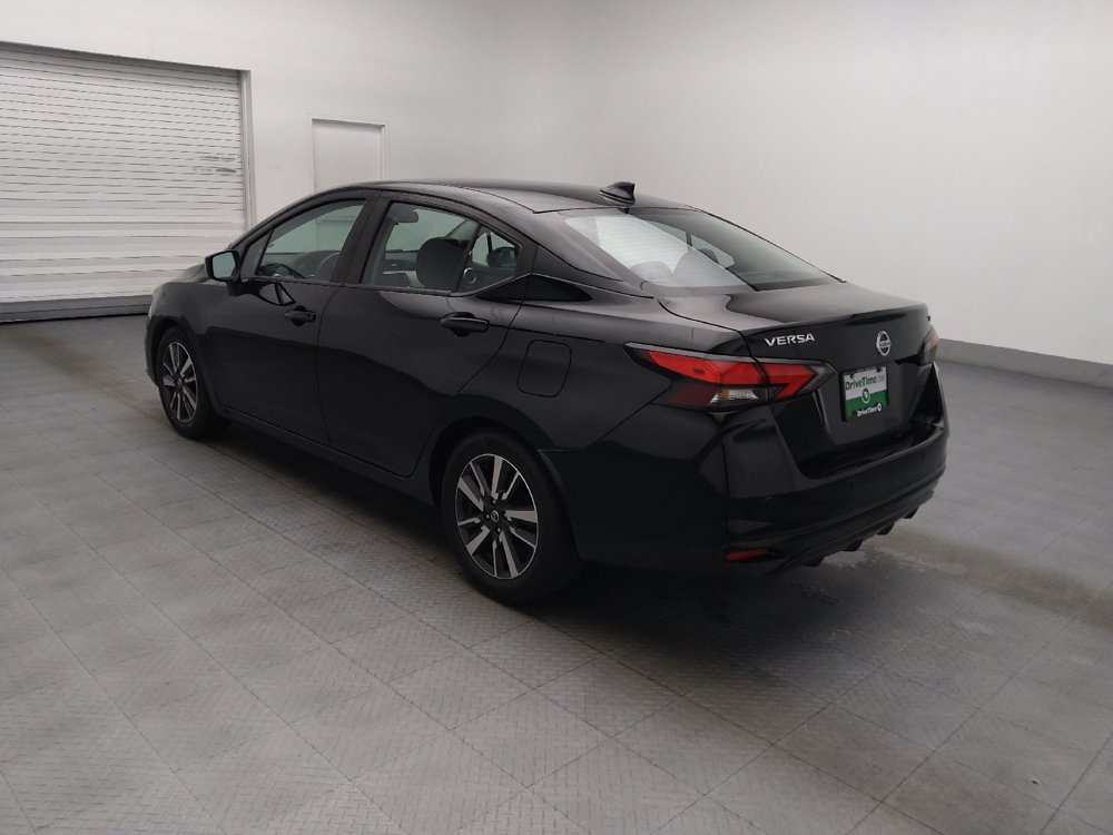 Used 2021 Nissan Versa SV FWD image 3