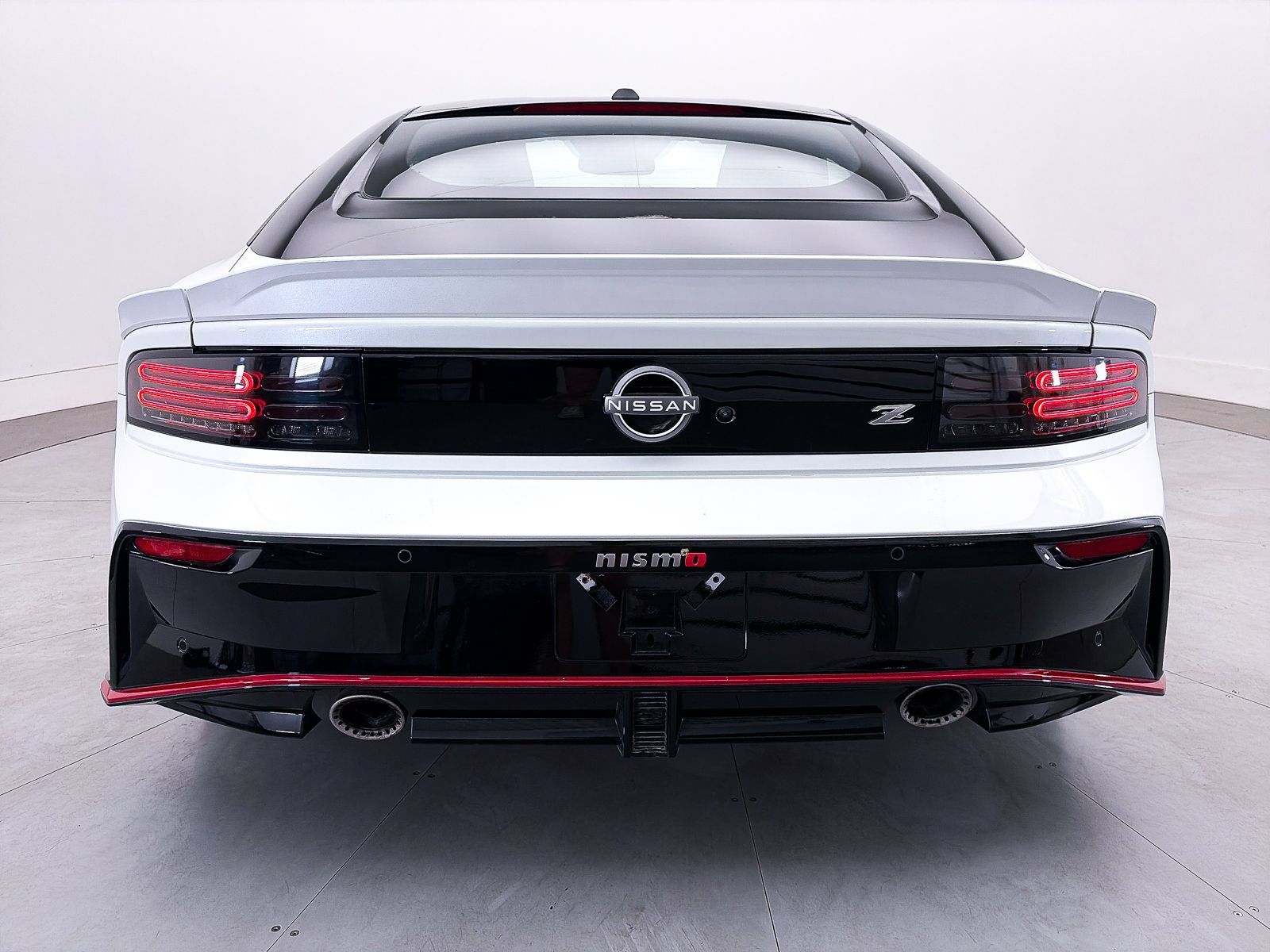 Used 2024 Nissan Z NISMO w/ Floor Mat Package RWD image 17