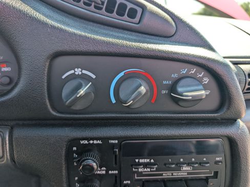 Used 1994 Chevrolet Camaro Z28 RWD image 67