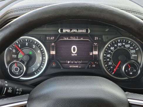 Used 2019 RAM 1500 Laramie image 31