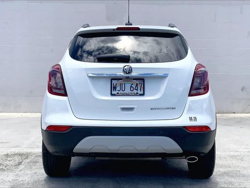 Used 2021 Buick Encore Preferred w/ Safety Package II FWD image 5