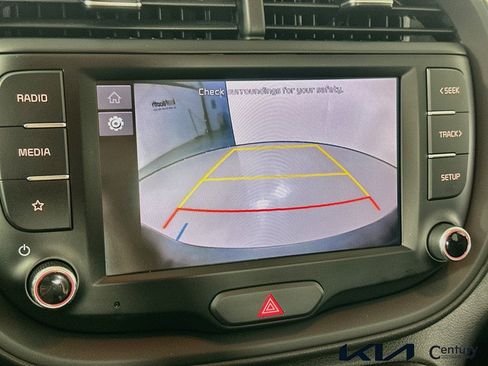Certified 2022 Kia Soul LX FWD image 13