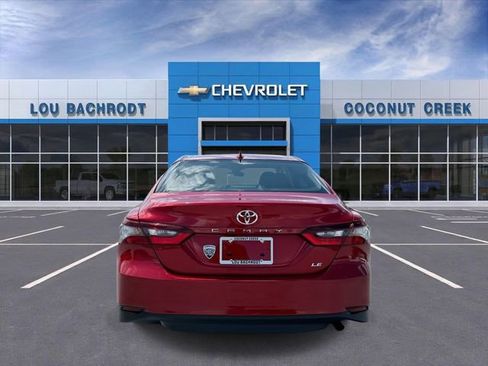 Used 2024 Toyota Camry LE image 7