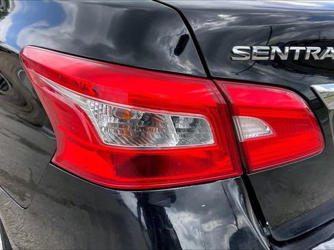 Used 2018 Nissan Sentra SV FWD image 20