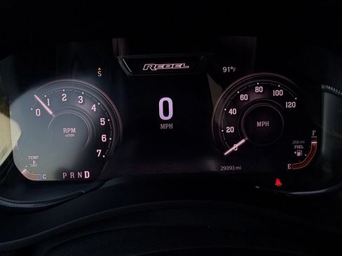 Used 2024 RAM 2500 Rebel AWD/4WD image 35