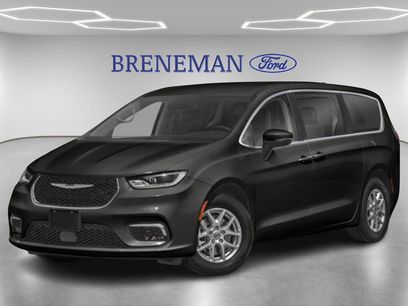 Used 2024 Chrysler Pacifica Touring-L