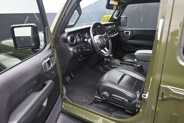 Used 2023 Jeep Wrangler Unlimited Sahara AWD/4WD image 12