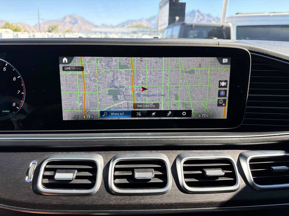 Used 2021 Mercedes-Benz GLS 450 4MATIC image 28
