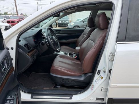 Used 2014 Subaru Outback 3.6R Limited AWD/4WD image 9