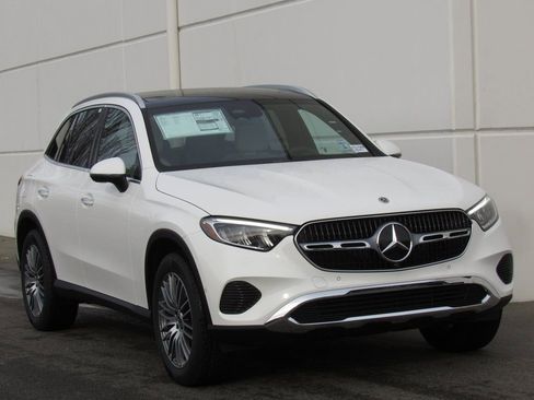 New 2026 Mercedes-Benz GLC 300 4MATIC image 2