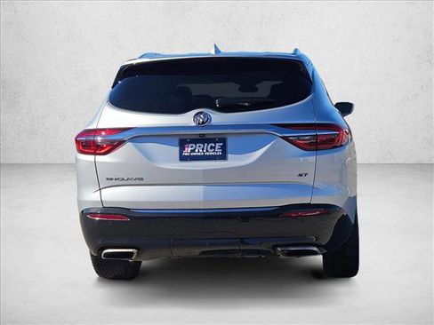 Used 2020 Buick Enclave Essence w/ Sport Touring Edition image 6