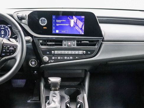 Certified 2025 Lexus ES 350 w/ Accessory Package (Z2) FWD image 14