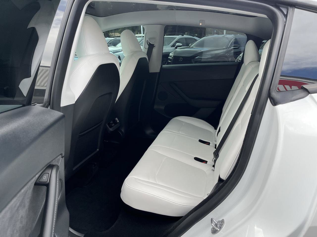 Used 2024 Tesla Model Y Long Range AWD/4WD image 14