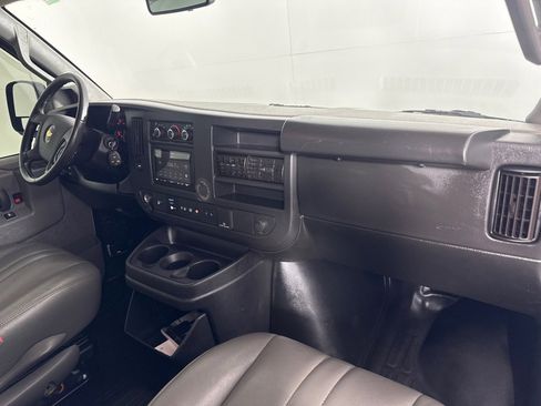Used 2022 Chevrolet Express 2500 w/ Driver Convenience Package image 22