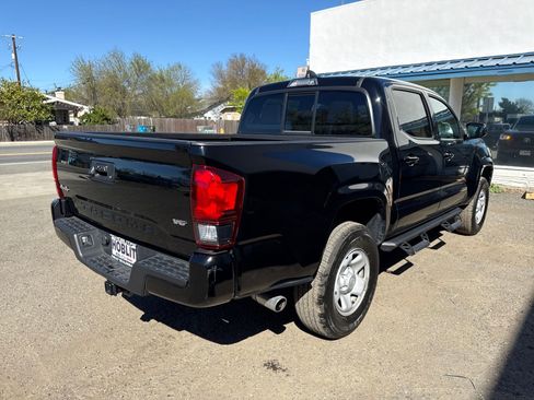 Used 2023 Toyota Tacoma SR image 5