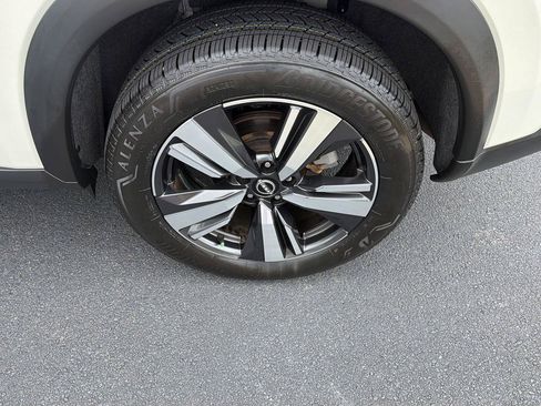 Used 2023 Nissan Rogue SL AWD/4WD image 39