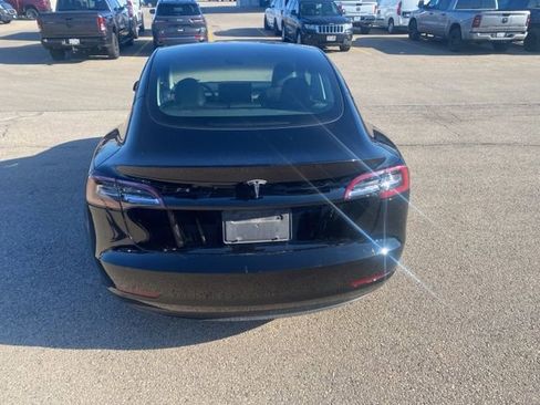 Used 2023 Tesla Model 3 Standard Range image 4