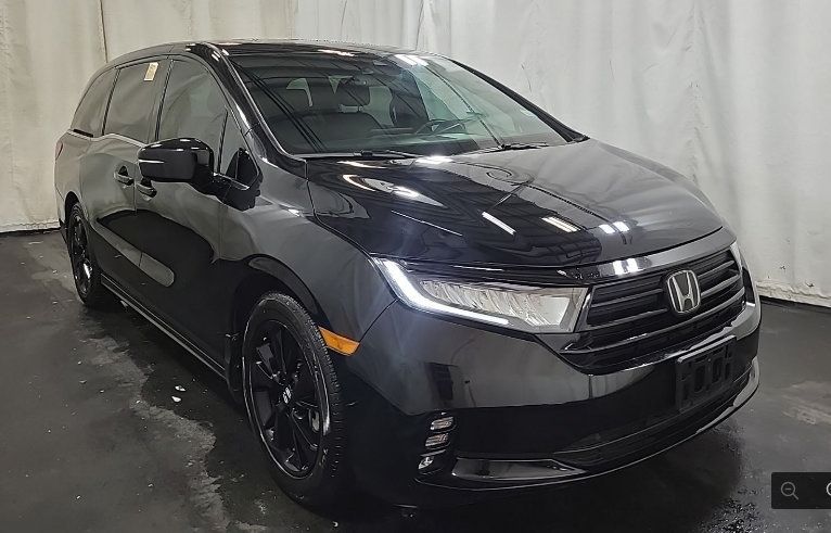 Used 2023 Honda Odyssey Sport image 5