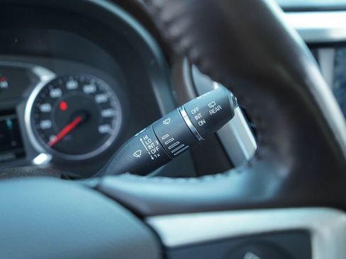 Used 2018 GMC Acadia SLT image 29