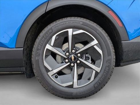 New 2026 Chevrolet Equinox EV LT image 18