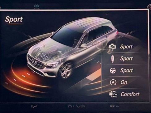 Used 2019 Mercedes-Benz GLC 43 AMG 4MATIC image 22