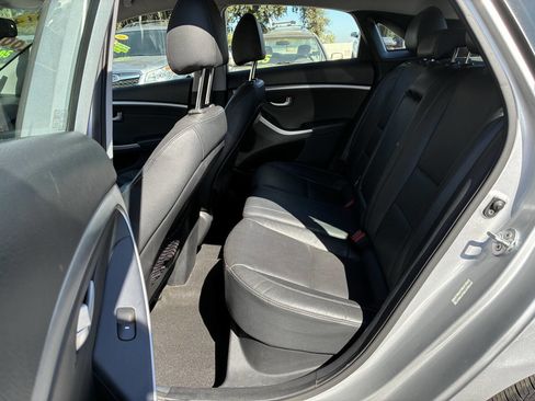 Used 2014 Hyundai Elantra GT w/ Option Group 02 image 4