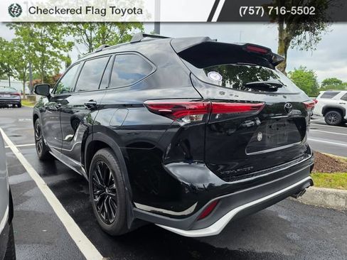 Used 2024 Toyota Highlander XSE AWD/4WD image 4