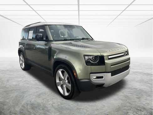 Used 2024 Land Rover Defender 110 S AWD/4WD image 2