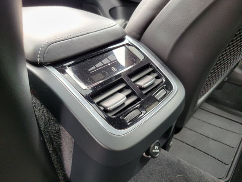 Used 2019 Volvo S60 T6 Inscription AWD/4WD image 28