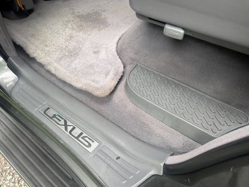 Used 2002 Lexus LX 470 4WD image 26