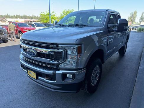 Certified 2022 Ford F250 XLT w/ XLT Premium Package AWD/4WD image 3