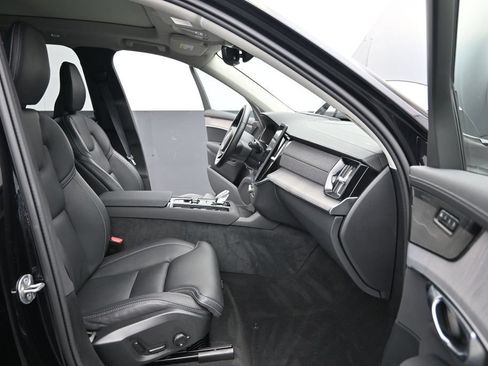 Certified 2026 Volvo XC90 B6 Ultra AWD/4WD image 15