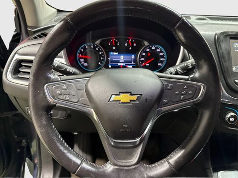 Used 2019 Chevrolet Equinox LT FWD image 17