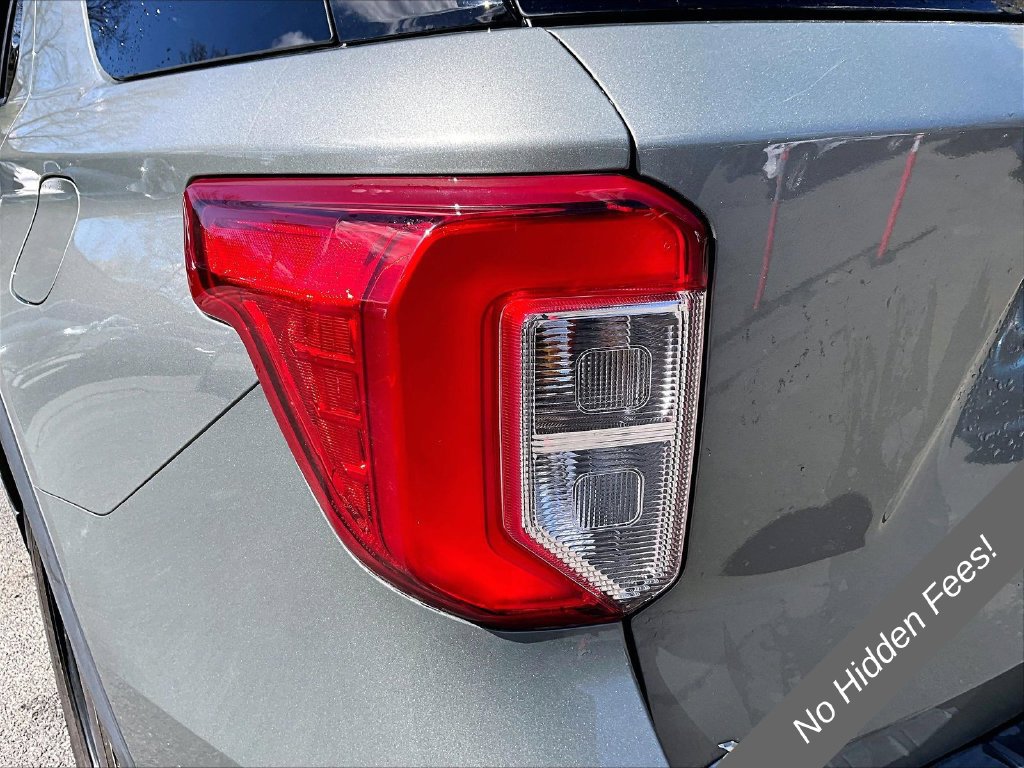 Used 2020 Ford Explorer XLT w/ Comfort Package AWD/4WD image 26