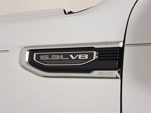 Used 2023 GMC Sierra 1500 SLT w/ SLT Premium Package image 9