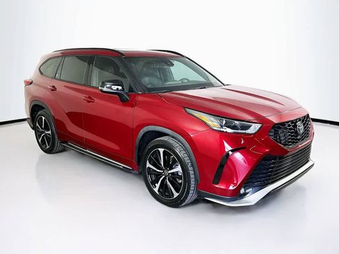 Used 2022 Toyota Highlander XSE image 23