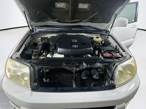 Used 2004 Toyota 4Runner Limited RWD image 33