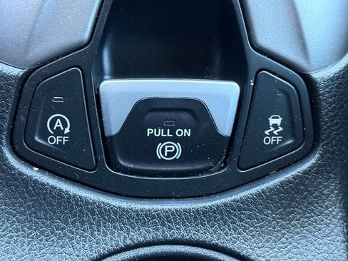 Used 2021 Jeep Compass Latitude FWD image 22