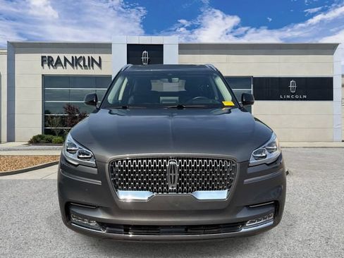 Used 2023 Lincoln Aviator Reserve w/ Equipment Group 201A AWD/4WD image 2
