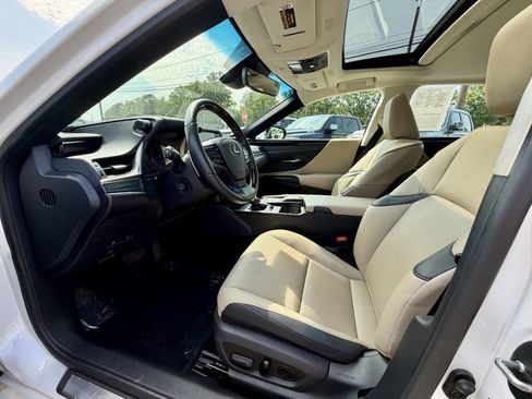 Used 2021 Lexus ES 250 w/ Premium Package AWD/4WD image 35