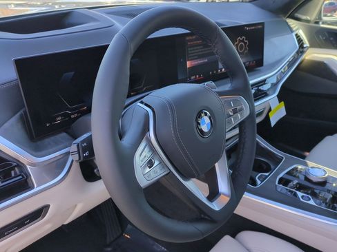 Used 2026 BMW X7 xDrive40i w/ Executive Package AWD/4WD image 18
