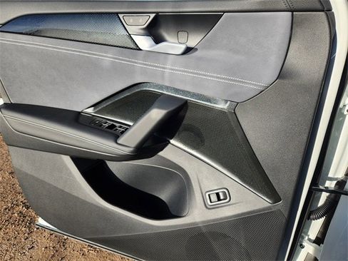 New 2026 Volkswagen Tiguan SE R-Line image 23