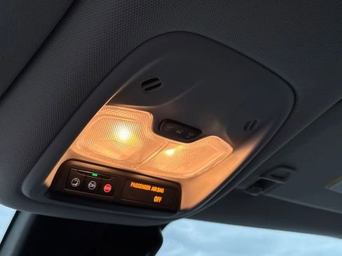 Used 2025 Chevrolet TrailBlazer LT image 25