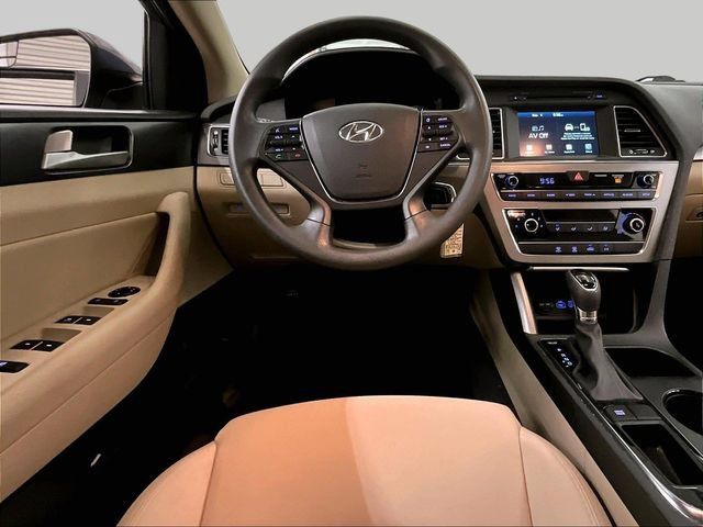 Used 2017 Hyundai Sonata Sport FWD image 5