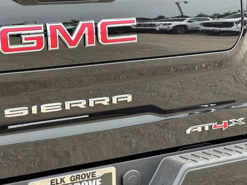 New 2026 GMC Sierra 1500 AT4X w/ LPO, Black Badging Package AWD/4WD image 33