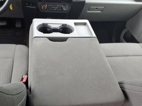 Used 2017 Ford F250 XLT w/ XLT Premium Package AWD/4WD image 18