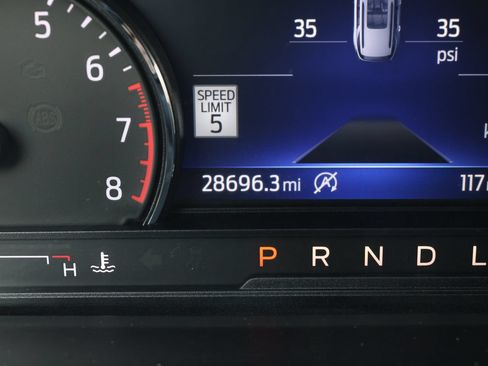 Used 2023 Ford Explorer Limited AWD/4WD image 19