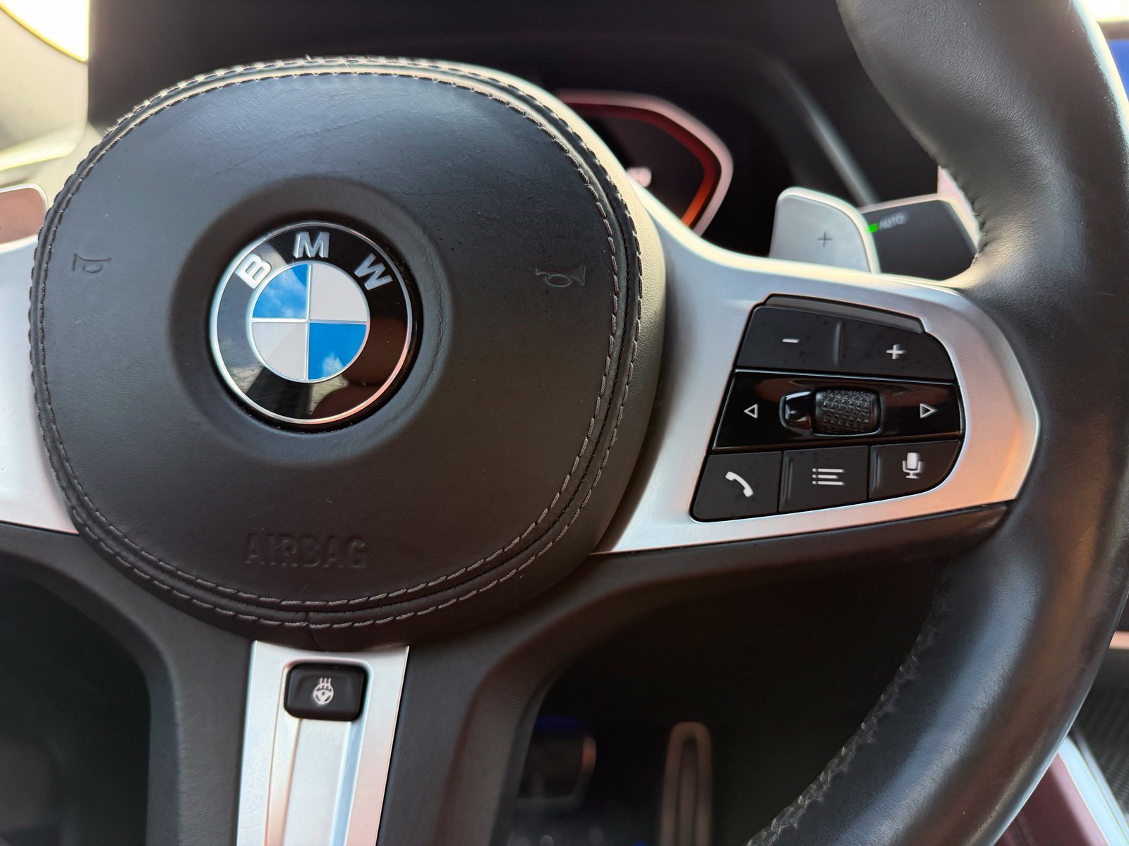Used 2021 BMW X6 M50i w/ Executive Package AWD/4WD image 16