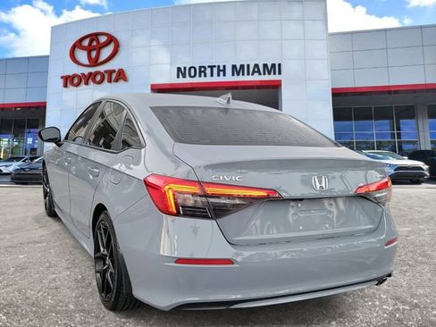 Used 2024 Honda Civic Sport image 3