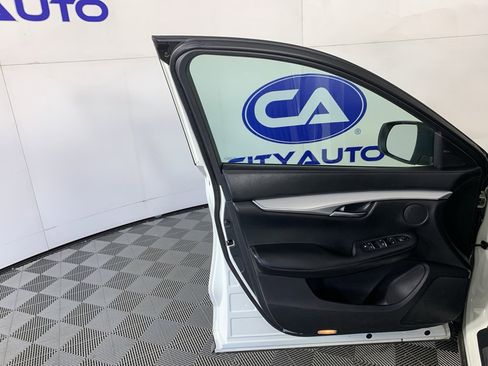 Used 2019 INFINITI QX50 Luxe w/ Navigation Package image 13